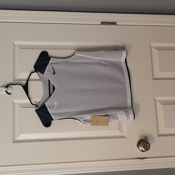 NWT Nike Reversible Boys Mesh Tank - Picture 5 of 6
